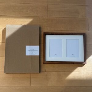 New in box Pottery Barn rustic wood galley frame with two 5x7 opening mat